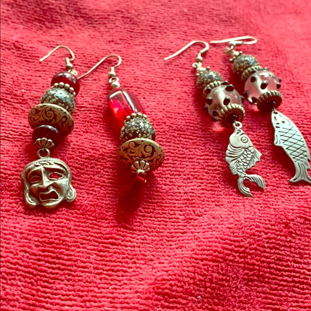 2 sets of earrings: Pisces, Theater Drama, Mask!